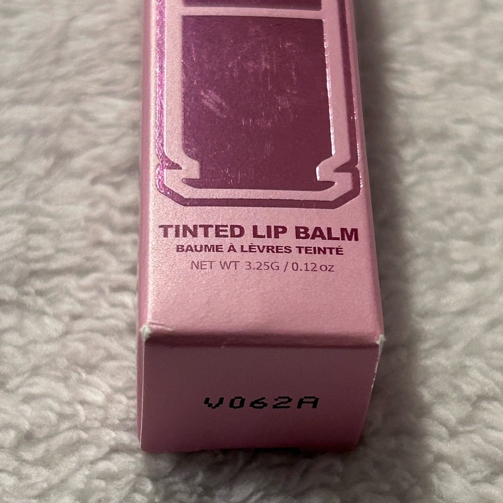 JEFFREE STAR Tinted Lip Hydrating Melting Lip Balm in Cowboy Kiss Shade NEW - Picture 3 of 5